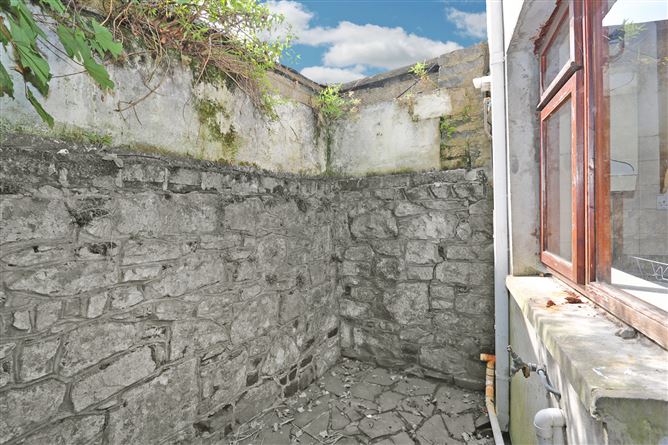 50 Clare Street, Dublin Road, Limerick