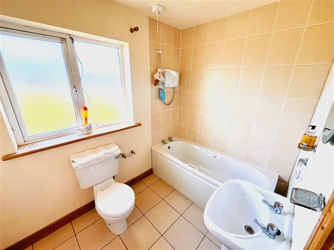 7 Beechgrove, Dundrum, Tipperary