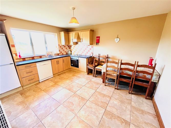 7 Beechgrove, Dundrum, Tipperary