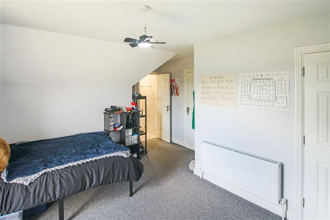 4 Radharc na Baile, Drumshanbo, Co. Leitrim