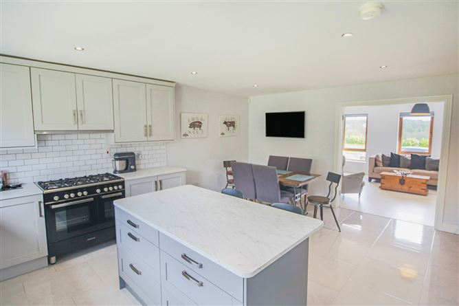 4 Radharc na Baile, Drumshanbo, Co. Leitrim