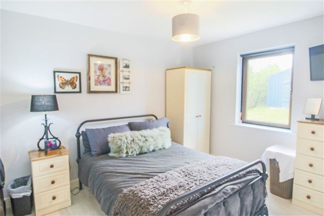 4 Radharc na Baile, Drumshanbo, Co. Leitrim