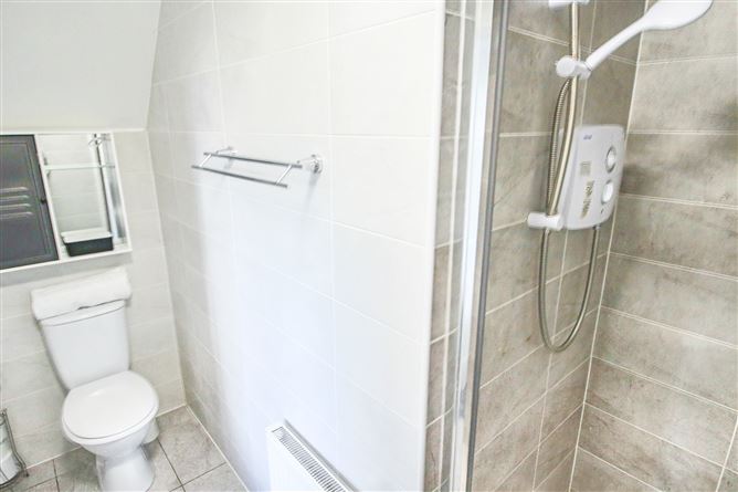 4 Radharc na Baile, Drumshanbo, Co. Leitrim