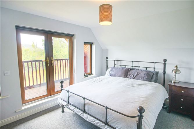 4 Radharc na Baile, Drumshanbo, Co. Leitrim