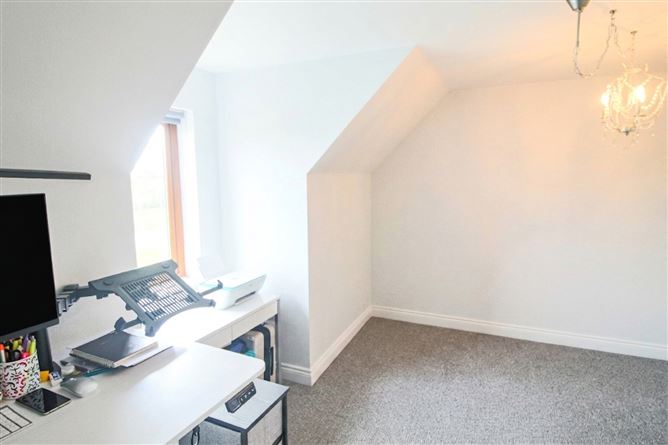 4 Radharc na Baile, Drumshanbo, Co. Leitrim