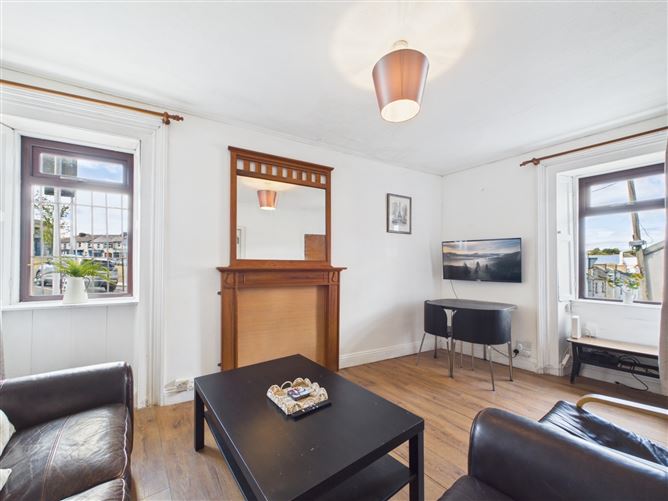 Photo 7 of 25 — 43 Grattan Terrace, Francis Street, Waterford