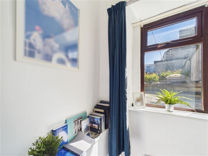 Photo 14 of 25 — 43 Grattan Terrace, Francis Street, Waterford