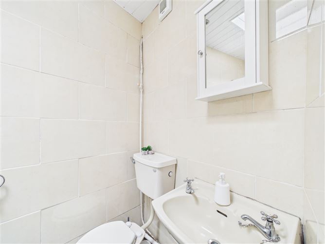 Photo 12 of 25 — 43 Grattan Terrace, Francis Street, Waterford