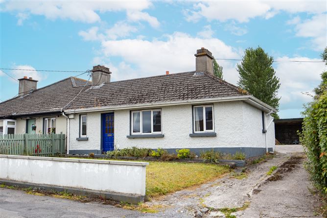 Main image for 24 St. Brigid's Crescent, Bagenalstown, Carlow