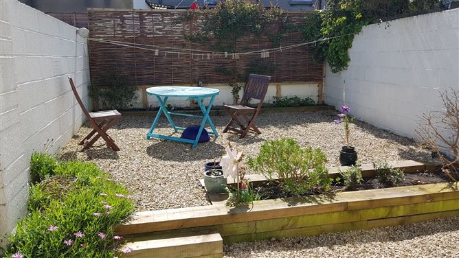 26 Eden Villas, Glasthule, Co. Dublin