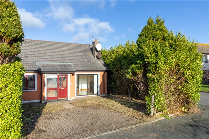 18 Beachside Grove, Riverchapel, Gorey, Co. Wexford