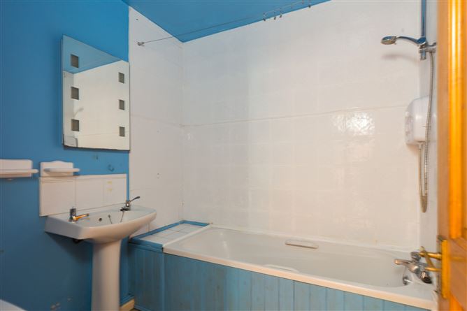 18 Beachside Grove, Riverchapel, Gorey, Co. Wexford