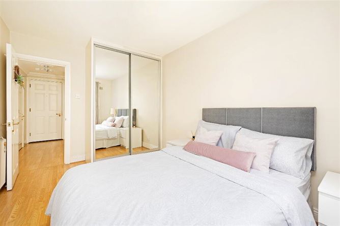 160 Pembroke Square, Grand Canal Street, Dublin 4, Dublin