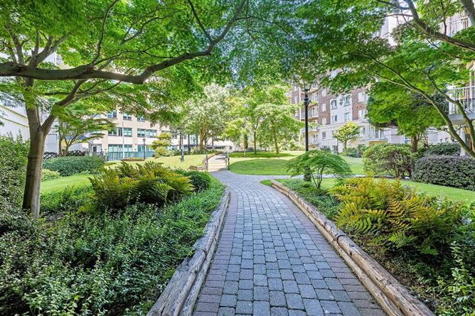 160 Pembroke Square, Grand Canal Street, Dublin 4, Dublin