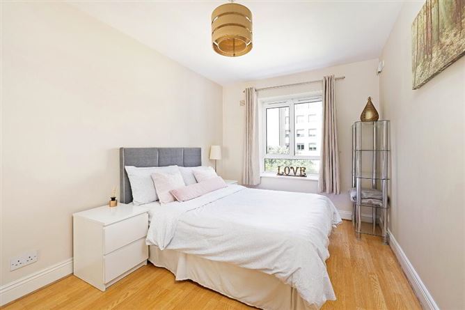 160 Pembroke Square, Grand Canal Street, Dublin 4, Dublin