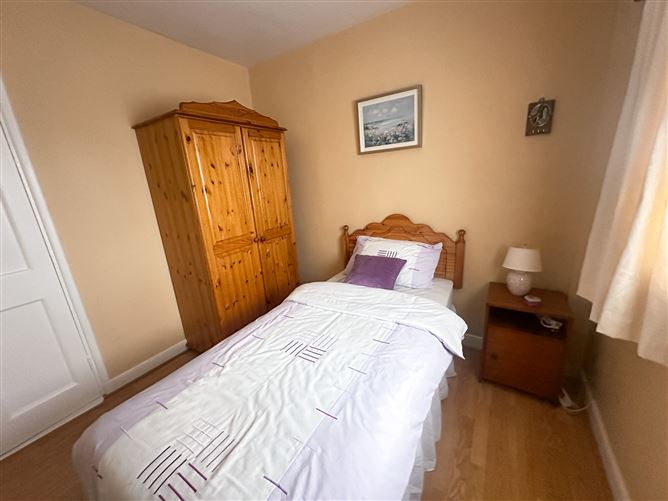 18 Dominic Street, Cashel, Tipperary