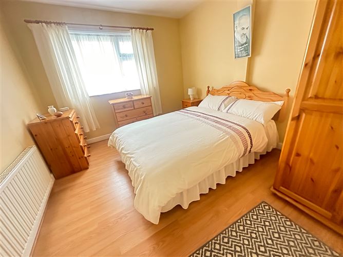 18 Dominic Street, Cashel, Tipperary