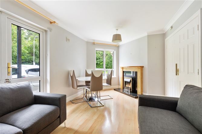 21 Cruagh Rise, Stepaside,   Dublin 18