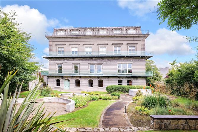 12 Mount Eaton House, Taylors Hill Road, Galway City