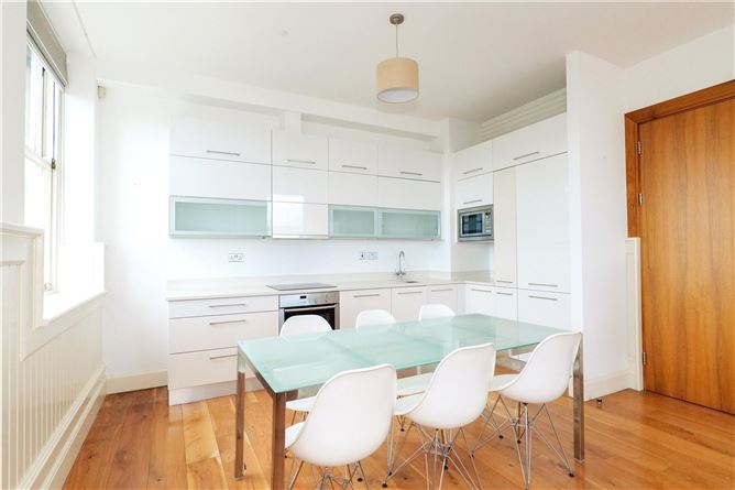 12 Mount Eaton House, Taylors Hill Road, Galway City