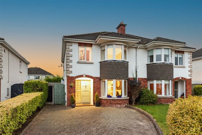 88 Oak Glade, Blessington Road, Naas, Co. Kildare 