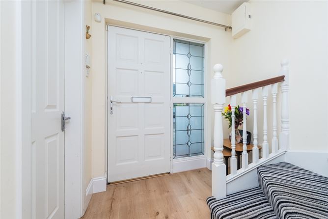 88 Oak Glade, Blessington Road, Naas, Co. Kildare 