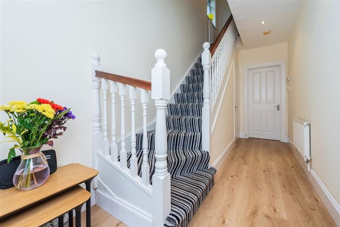 88 Oak Glade, Blessington Road, Naas, Co. Kildare 