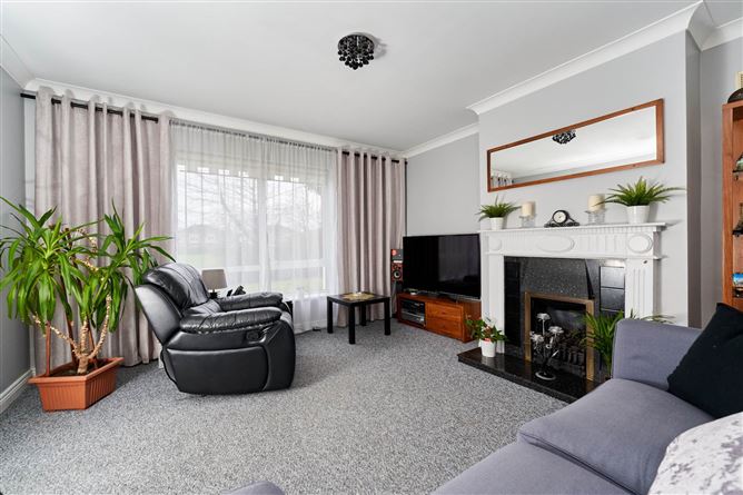 2 Riverwood Lawn, Castleknock, Dublin 15, County Dublin