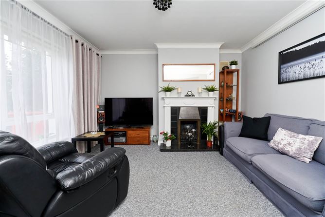 2 Riverwood Lawn, Castleknock, Dublin 15, County Dublin