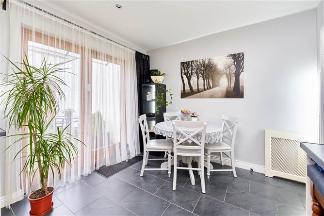 2 Riverwood Lawn, Castleknock, Dublin 15, County Dublin