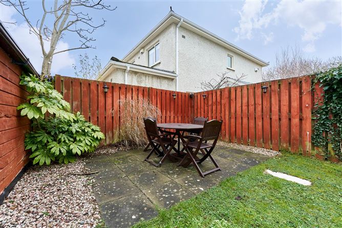 2 Riverwood Lawn, Castleknock, Dublin 15, County Dublin