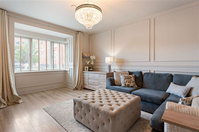 6 Larkfield Way, Leopardstown, Dublin 18