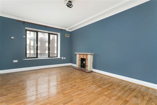 50 Stapleton House, Mountjoy Square, Dublin 1