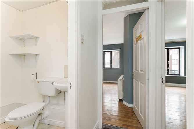 50 Stapleton House, Mountjoy Square, Dublin 1