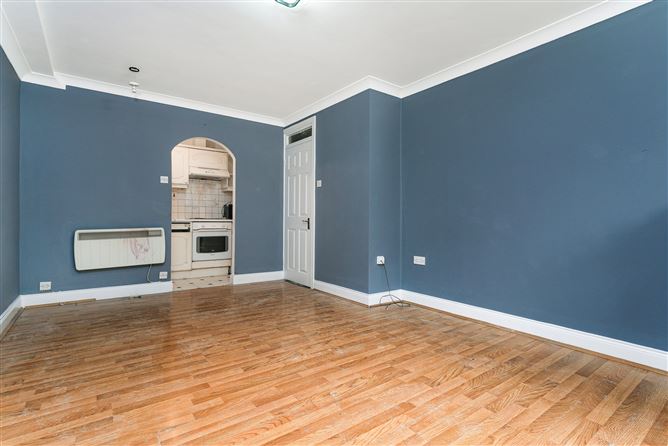 50 Stapleton House, Mountjoy Square, Dublin 1