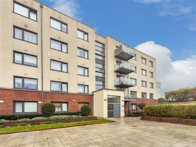 18b The Bottleworks, Dermot O'Hurley Avenue, Irishtown, Dublin 4