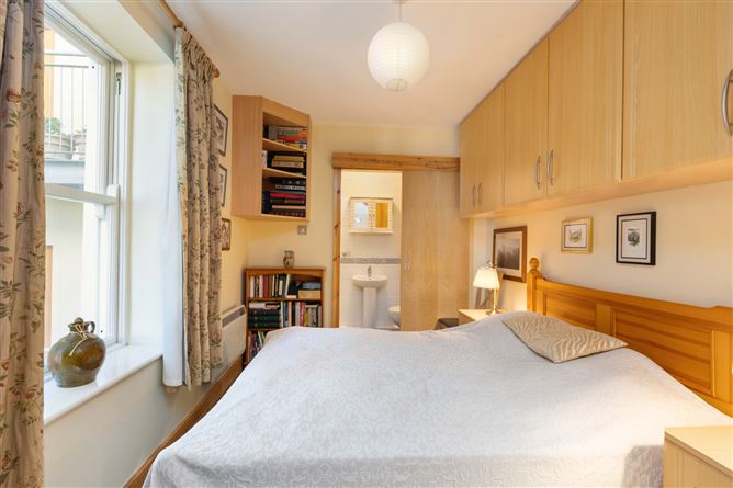 Photo 6 of 10 — Apt 8 Ardee Court, Ardee Street, Dublin 8