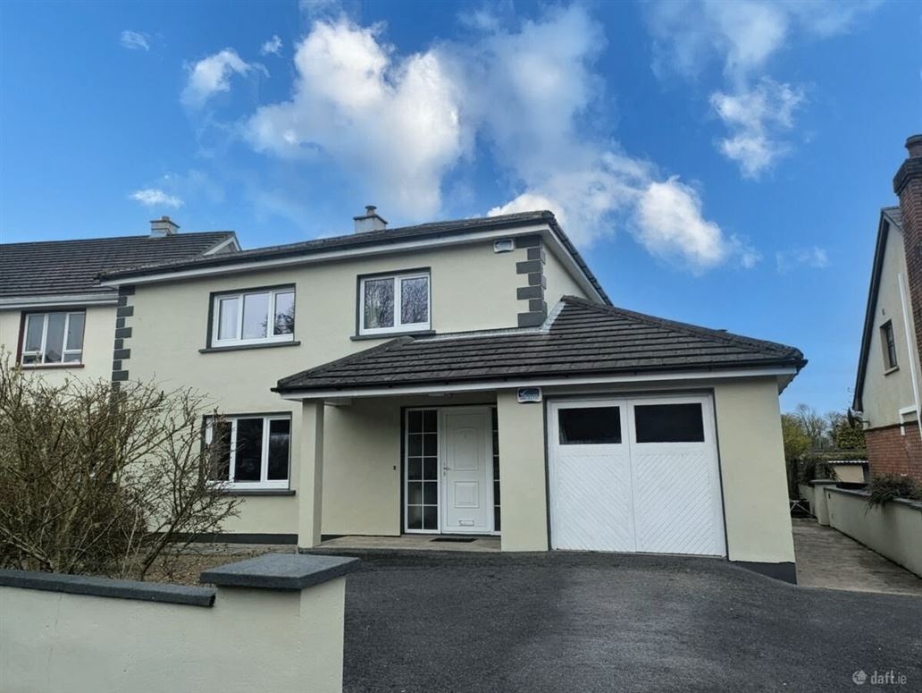 24 Garryduff Drive, Pound Road, Castlebar, Co. Mayo