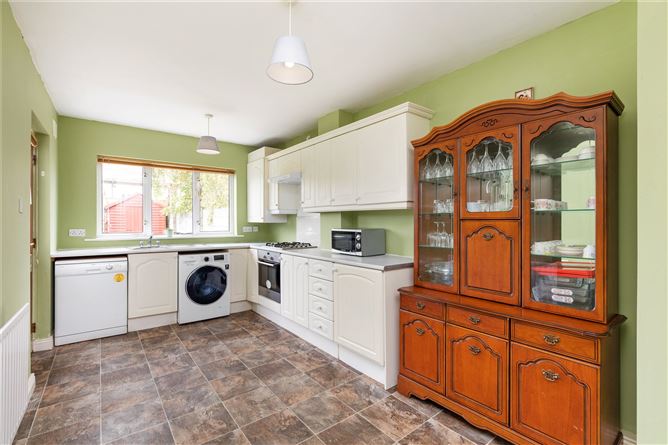 44 St John's Court, Artane, Dublin 5