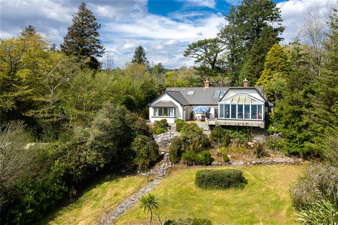 The Courtyard, Glengarriff, Co. Cork