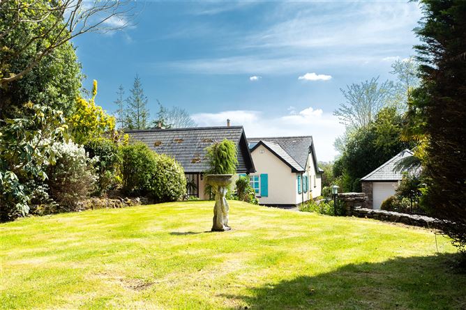The Courtyard, Glengarriff, Co. Cork