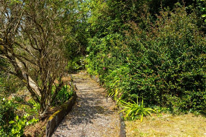The Courtyard, Glengarriff, Co. Cork