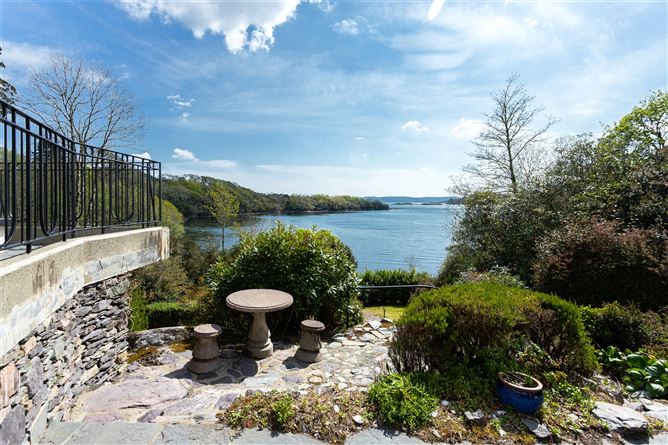 The Courtyard, Glengarriff, Co. Cork