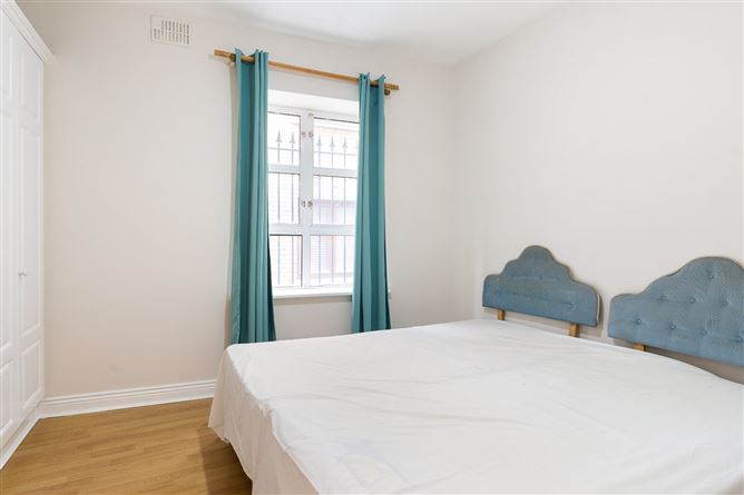 2 Hanbury Hall, Hanbury Lane, Dublin 8