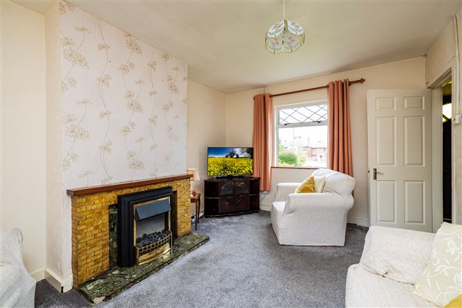 102 St Patrick’s Crescent, Monkstown Farm, Dun Laoghaire, County Dublin