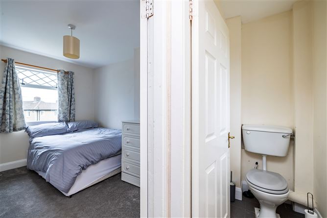 102 St Patrick’s Crescent, Monkstown Farm, Dun Laoghaire, County Dublin
