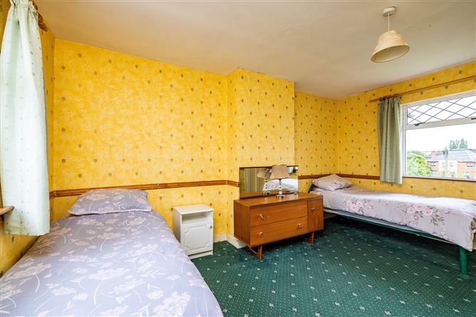 102 St Patrick’s Crescent, Monkstown Farm, Dun Laoghaire, County Dublin