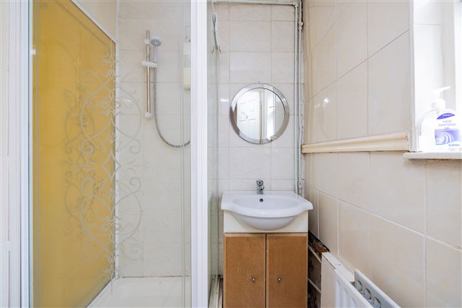 102 St Patrick’s Crescent, Monkstown Farm, Dun Laoghaire, County Dublin