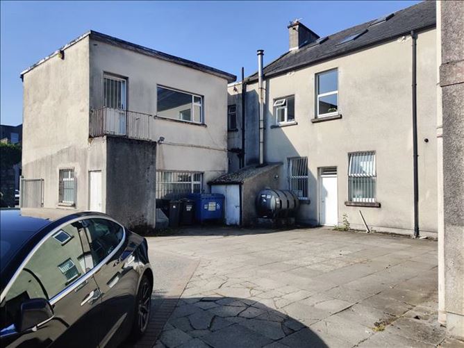 Clancy Court, Mary Street