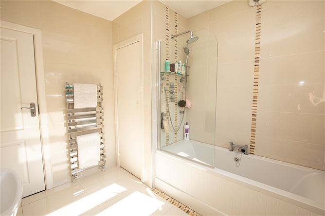 17, Baymount Park, Clontarf, Dublin 3